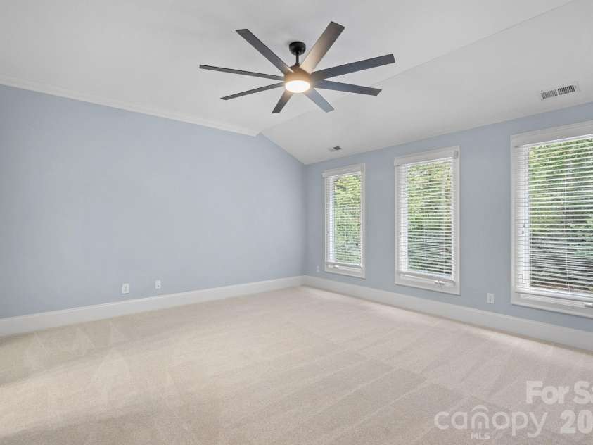 18525 Rollingdale Lane, Davidson, NC 28036.  MLS# CAR4415842, YatesRealty ID 45481. 