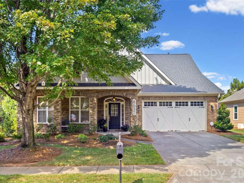 8632 Sequoia Grove Lane, Charlotte, NC 28214.  MLS# CAR4415555, YatesRealty ID 45482. 