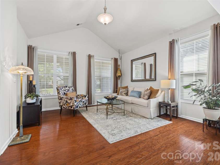 8632 Sequoia Grove Lane, Charlotte, NC 28214.  MLS# CAR4415555, YatesRealty ID 45482. 