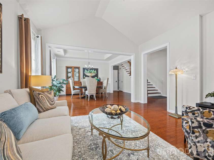 8632 Sequoia Grove Lane, Charlotte, NC 28214.  MLS# CAR4415555, YatesRealty ID 45482. 