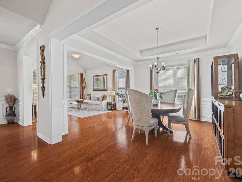 8632 Sequoia Grove Lane, Charlotte, NC 28214.  MLS# CAR4415555, YatesRealty ID 45482. 