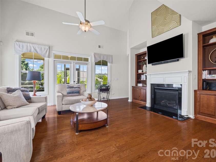 8632 Sequoia Grove Lane, Charlotte, NC 28214.  MLS# CAR4415555, YatesRealty ID 45482. 