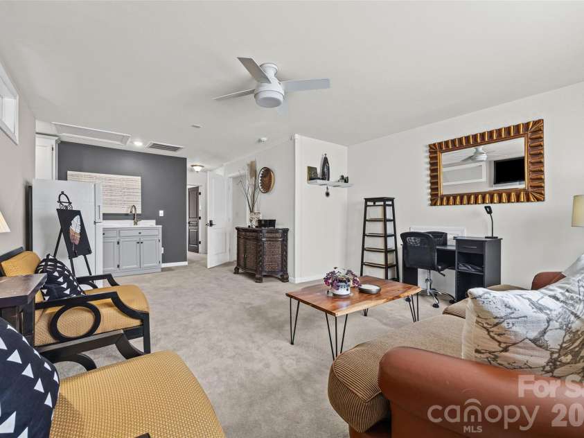 8632 Sequoia Grove Lane, Charlotte, NC 28214.  MLS# CAR4415555, YatesRealty ID 45482. 