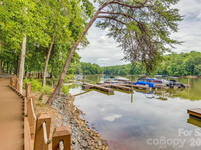 8632 Sequoia Grove Lane, Charlotte, NC 28214.  MLS# CAR4415555, YatesRealty ID 45482. 