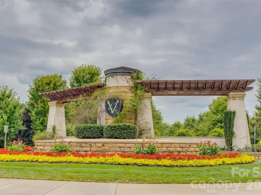 8632 Sequoia Grove Lane, Charlotte, NC 28214.  MLS# CAR4415555, YatesRealty ID 45482. 