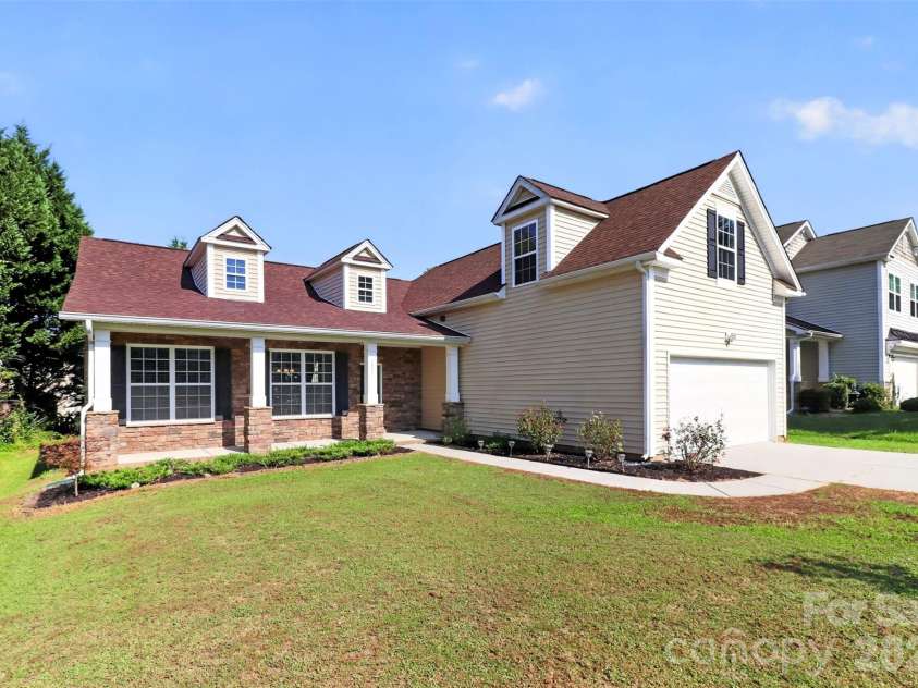 1577 Bay Meadows Avenue, Concord, NC 28027.  MLS# CAR4414498, YatesRealty ID 45485. 