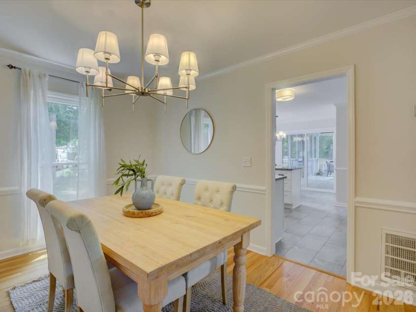 13736 Strathaven Drive, Matthews, NC 28105.  MLS# CAR4414593, YatesRealty ID 45486. 
