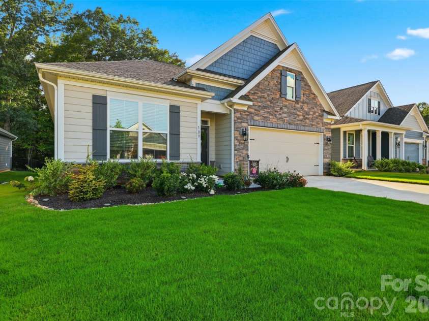 109 Noah Lane, Troutman, NC 28166.  MLS# CAR4414438, YatesRealty ID 45487. 