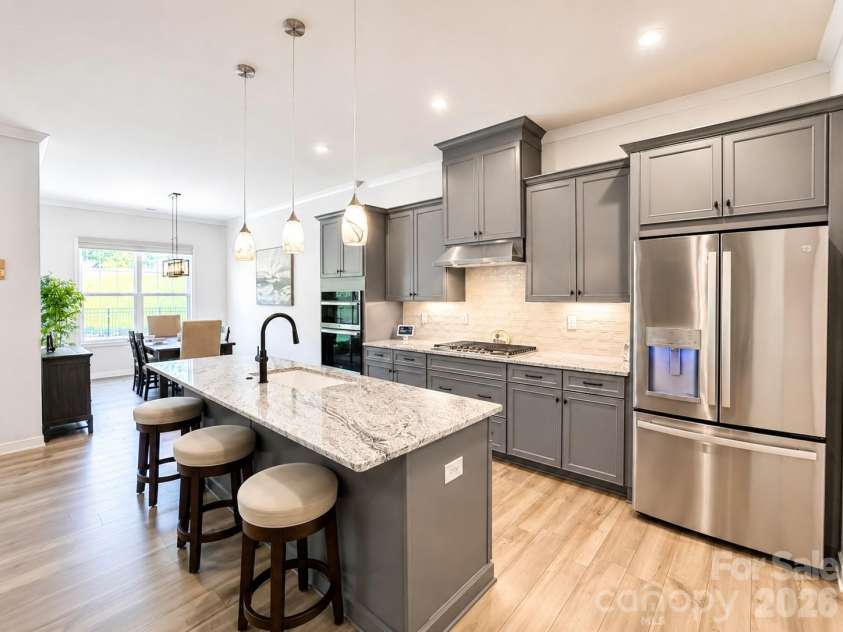 5208 Glenwalk Drive, Charlotte, NC 28269.  MLS# CAR4414454, YatesRealty ID 45489. 