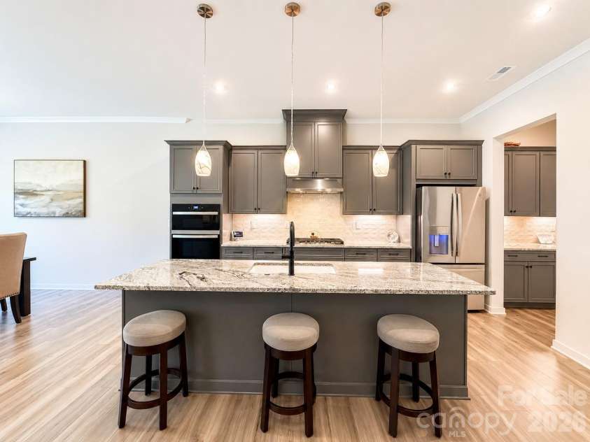 5208 Glenwalk Drive, Charlotte, NC 28269.  MLS# CAR4414454, YatesRealty ID 45489. 