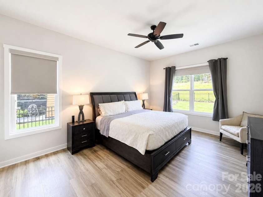 5208 Glenwalk Drive, Charlotte, NC 28269.  MLS# CAR4414454, YatesRealty ID 45489. 