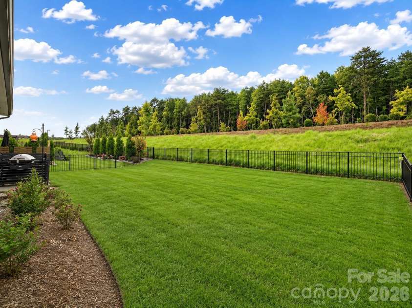5208 Glenwalk Drive, Charlotte, NC 28269.  MLS# CAR4414454, YatesRealty ID 45489. 
