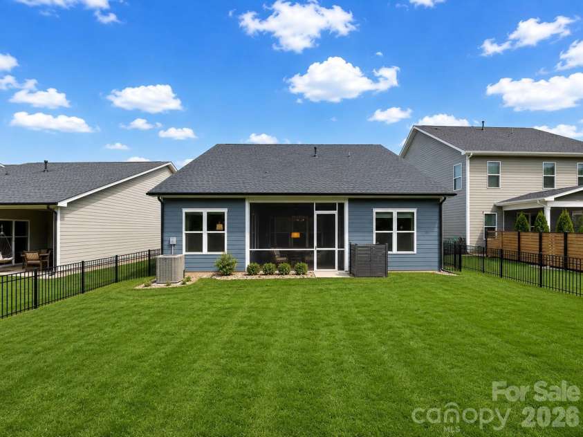 5208 Glenwalk Drive, Charlotte, NC 28269.  MLS# CAR4414454, YatesRealty ID 45489. 
