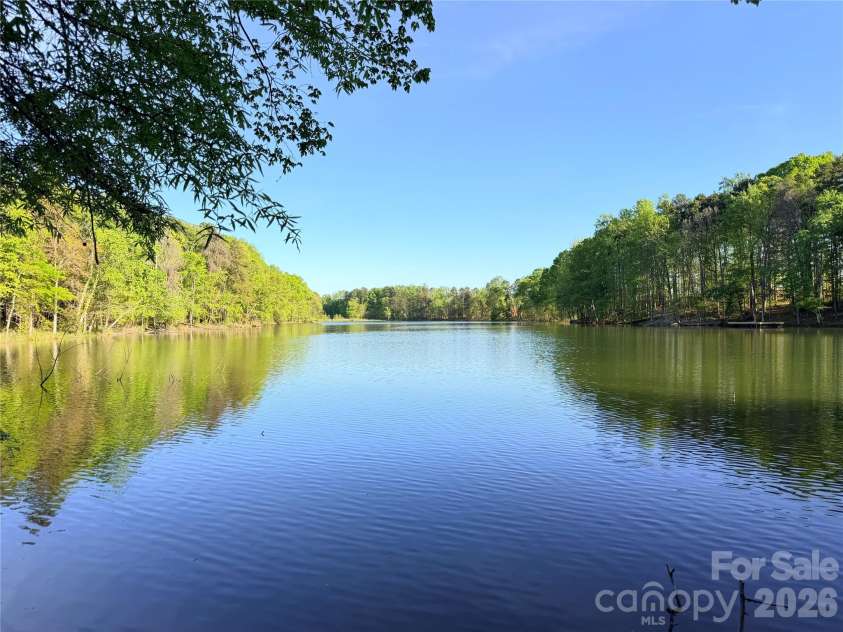 5208 Glenwalk Drive, Charlotte, NC 28269.  MLS# CAR4414454, YatesRealty ID 45489. 