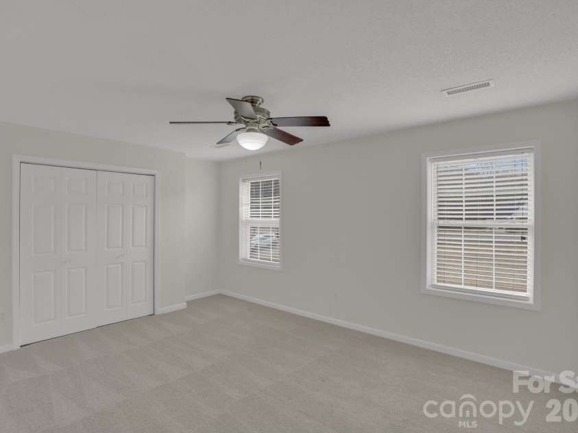 10425 Idlewild Road, Matthews, NC 28105.  MLS# CAR4324842, YatesRealty ID 4549. 