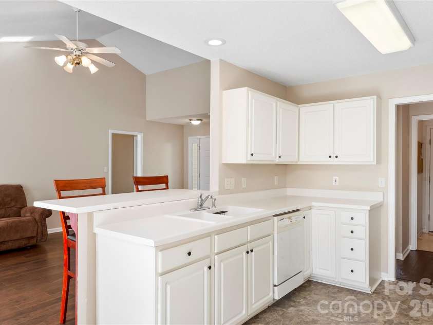 279 Stonehollow Road, Fletcher, NC 28732.  MLS# CAR4357133, YatesRealty ID 4549. 