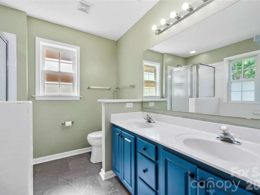 279 Stonehollow Road, Fletcher, NC 28732.  MLS# CAR4357133, YatesRealty ID 4549. 