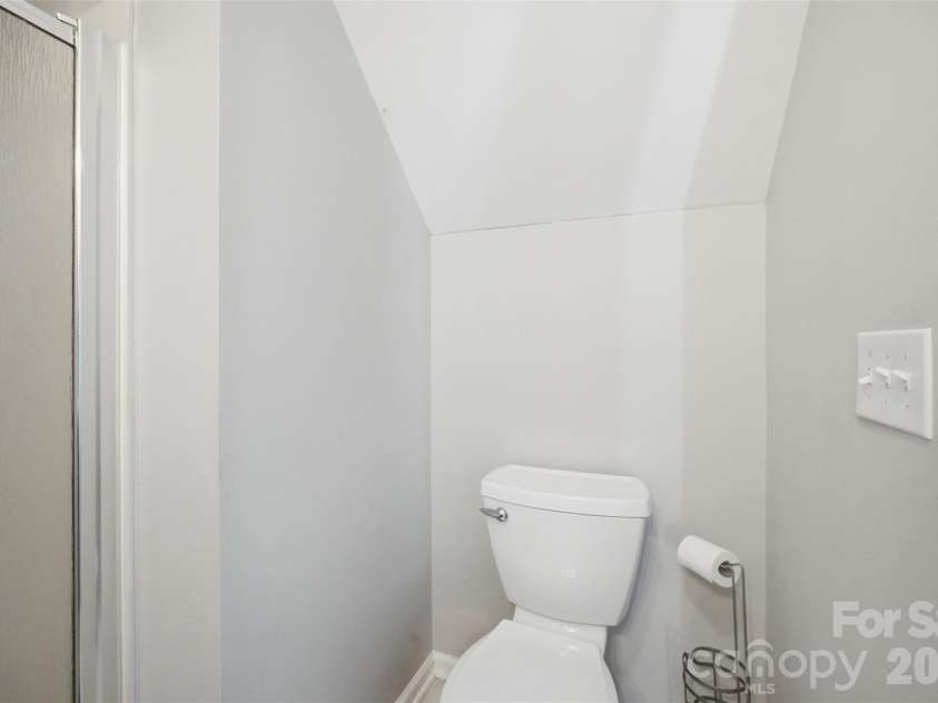 2000 Stoney Creek Drive, Concord, NC 28027.  MLS# CAR4414775, YatesRealty ID 45493. 