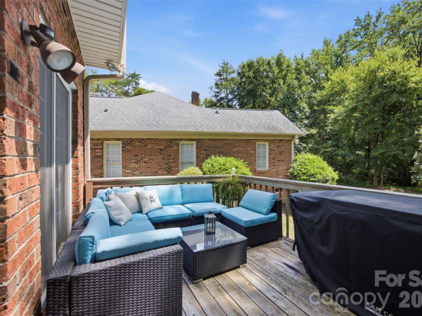 2000 Stoney Creek Drive, Concord, NC 28027.  MLS# CAR4414775, YatesRealty ID 45493. 