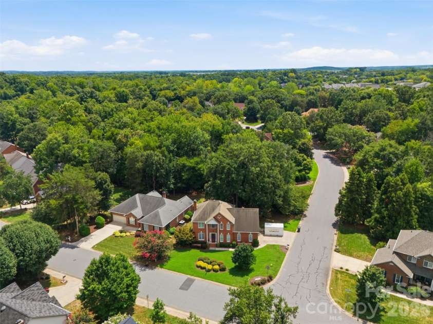 2000 Stoney Creek Drive, Concord, NC 28027.  MLS# CAR4414775, YatesRealty ID 45493. 