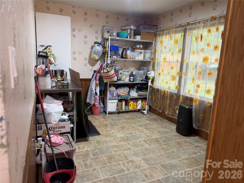 1110 Oak Hill Drive, Monroe, NC 28112.  MLS# CAR4414059, YatesRealty ID 45494. 
