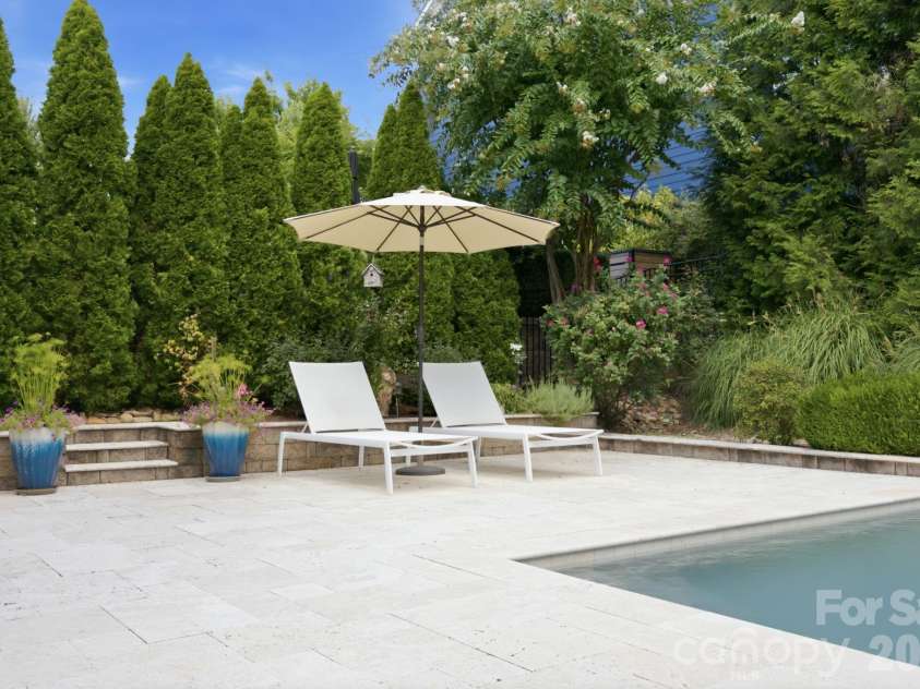 11811 Bradford Park Drive, Davidson, NC 28036.  MLS# CAR4414185, YatesRealty ID 45495. 
