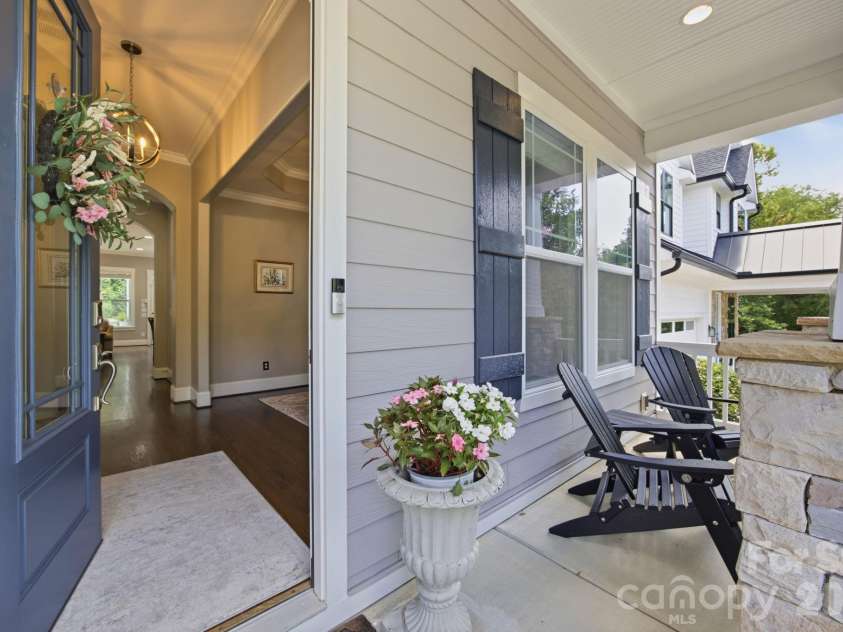 11811 Bradford Park Drive, Davidson, NC 28036.  MLS# CAR4414185, YatesRealty ID 45495. 