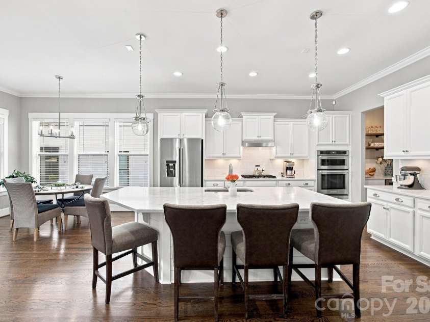 11811 Bradford Park Drive, Davidson, NC 28036.  MLS# CAR4414185, YatesRealty ID 45495. 