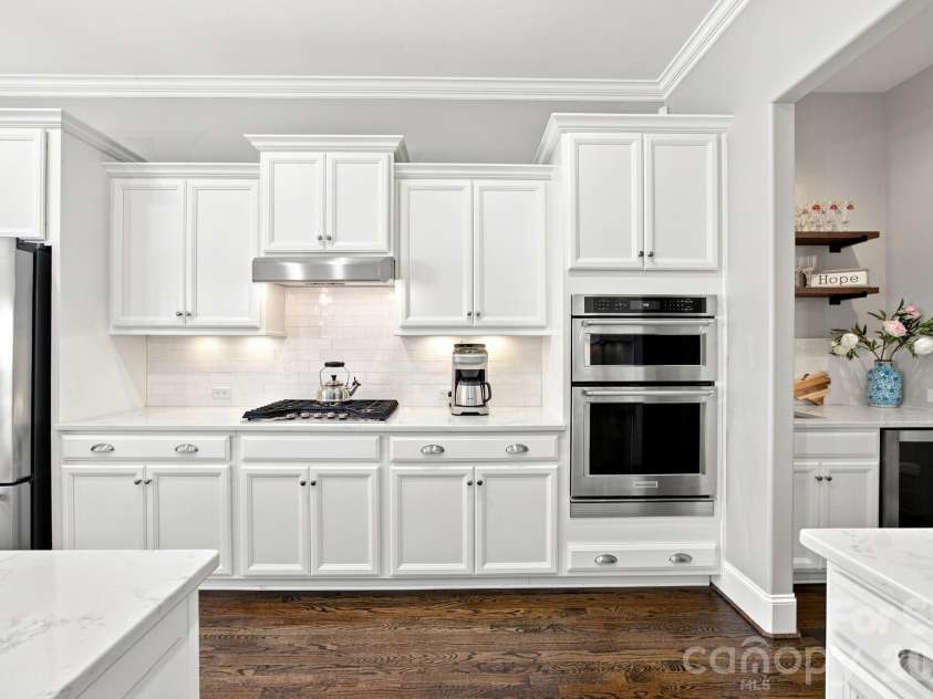 11811 Bradford Park Drive, Davidson, NC 28036.  MLS# CAR4414185, YatesRealty ID 45495. 