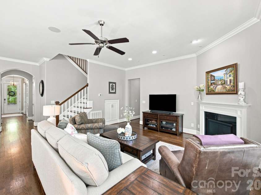 11811 Bradford Park Drive, Davidson, NC 28036.  MLS# CAR4414185, YatesRealty ID 45495. 