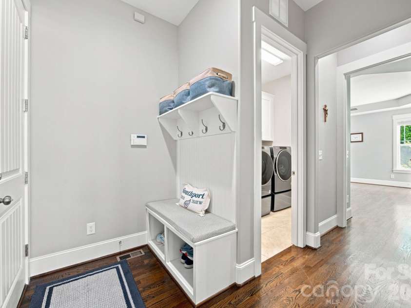11811 Bradford Park Drive, Davidson, NC 28036.  MLS# CAR4414185, YatesRealty ID 45495. Drop zone
