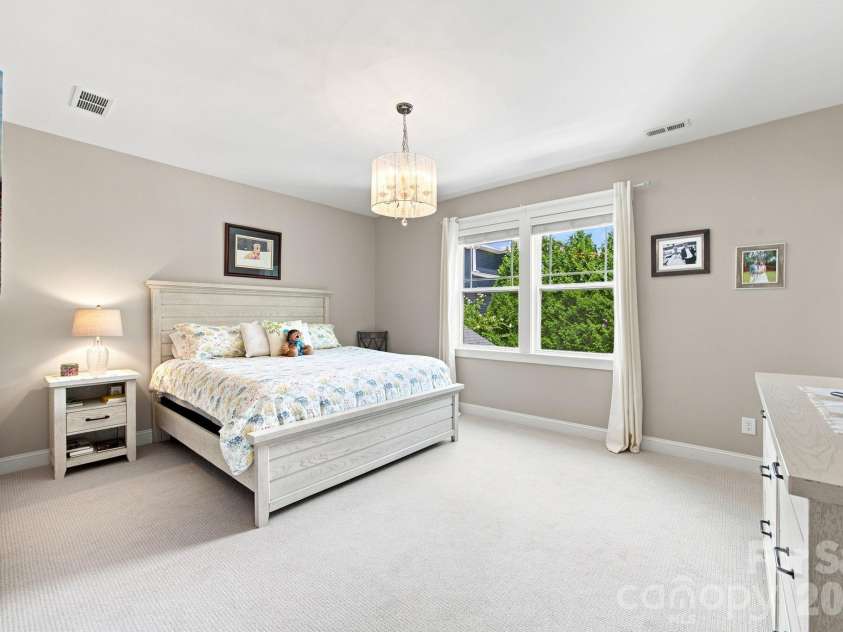 11811 Bradford Park Drive, Davidson, NC 28036.  MLS# CAR4414185, YatesRealty ID 45495. Large secondary bedroom - could be a second primary