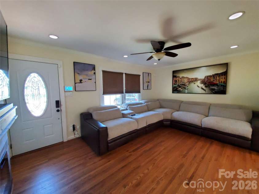 133 Fryling Avenue, Concord, NC 28025.  MLS# CAR4414229, YatesRealty ID 45496. 