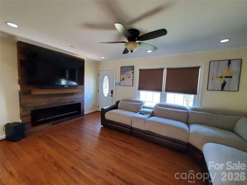 133 Fryling Avenue, Concord, NC 28025.  MLS# CAR4414229, YatesRealty ID 45496. 