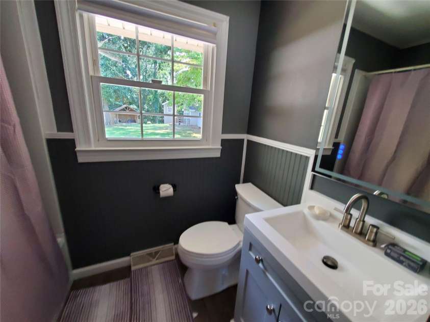 133 Fryling Avenue, Concord, NC 28025.  MLS# CAR4414229, YatesRealty ID 45496. 