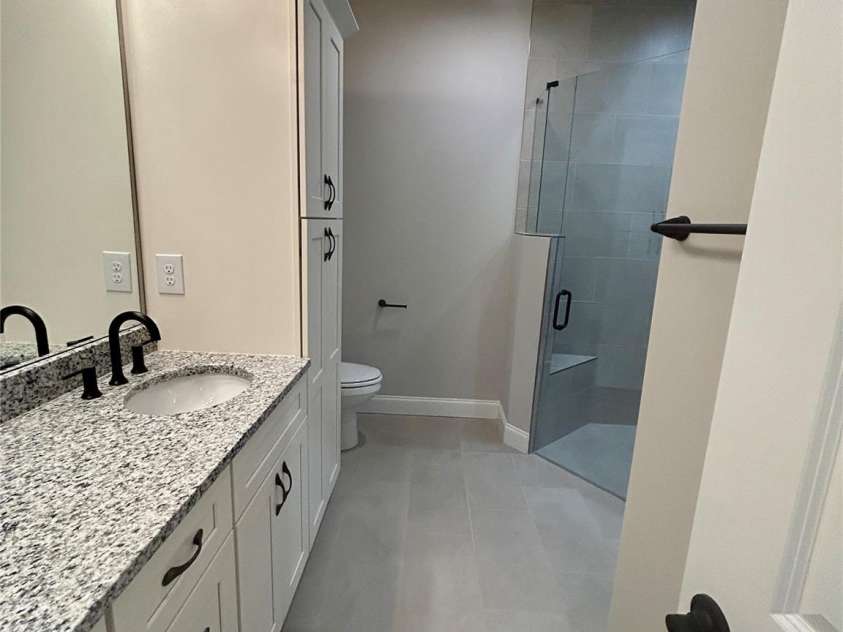 831-A Wynnshire Drive, Hickory, NC 28601.  MLS# CAR4413964, YatesRealty ID 45497. Master bathroom with walk in shower.