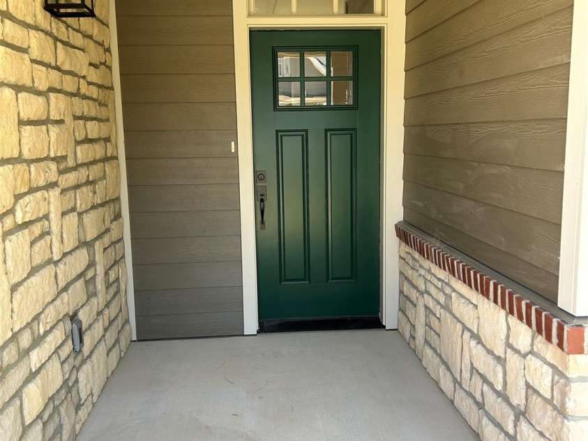 831-A Wynnshire Drive, Hickory, NC 28601.  MLS# CAR4413964, YatesRealty ID 45497. Welcome Home!