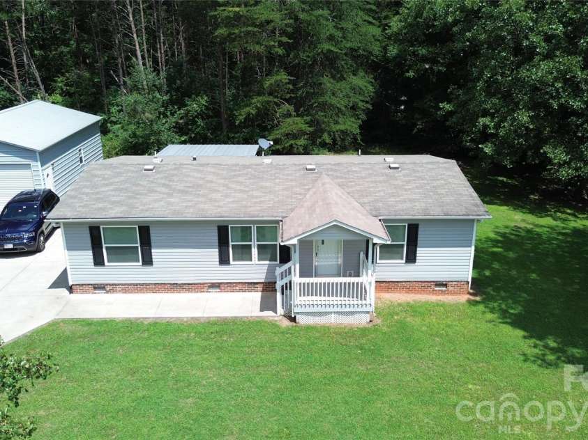 2344 Ashlee Meadows Lane, Lincolnton, NC 28092.  MLS# CAR4414291, YatesRealty ID 45499. 
