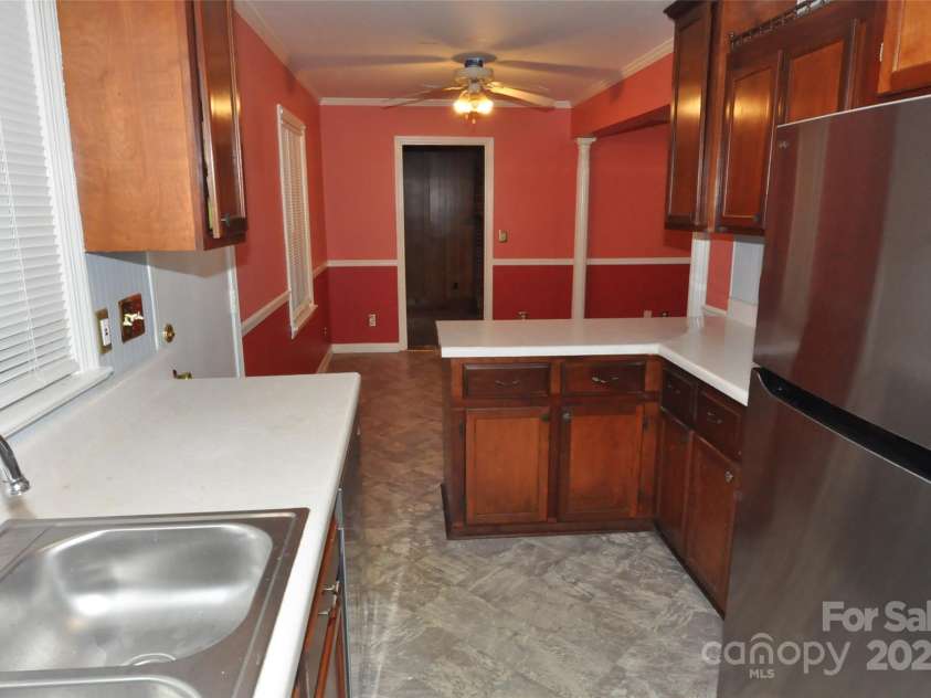 109 Hardin Street, Chester, SC 29706.  MLS# CAR4315865, YatesRealty ID 455. 