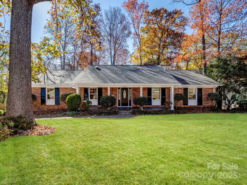 2111 Sagamore Road, Charlotte, NC 28209.  MLS# CAR4323130, YatesRealty ID 455. 2111 Sagamore Road