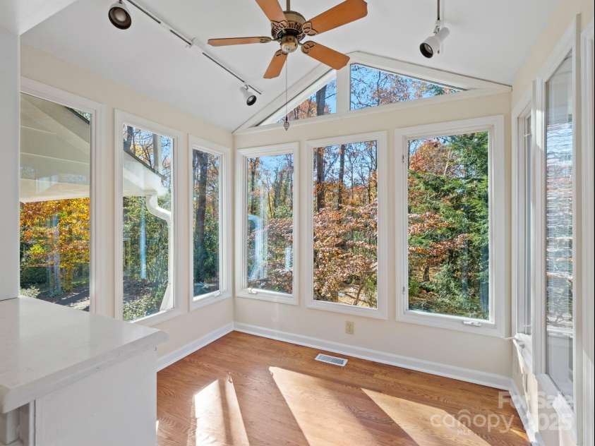2111 Sagamore Road, Charlotte, NC 28209.  MLS# CAR4323130, YatesRealty ID 455. Bright breakfast room or keeping room