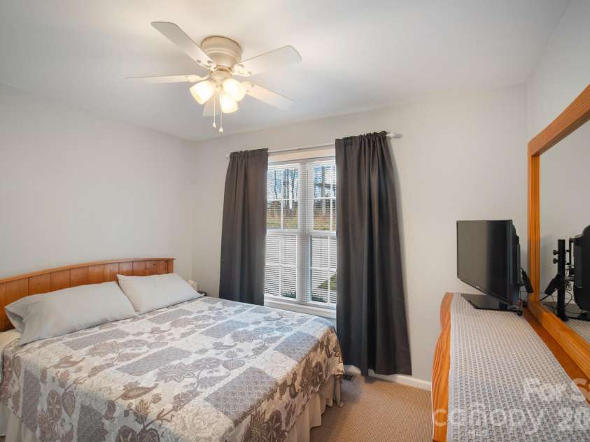 110 Franklin Avenue, Kannapolis, NC 28081.  MLS# CAR4356312, YatesRealty ID 4550. 