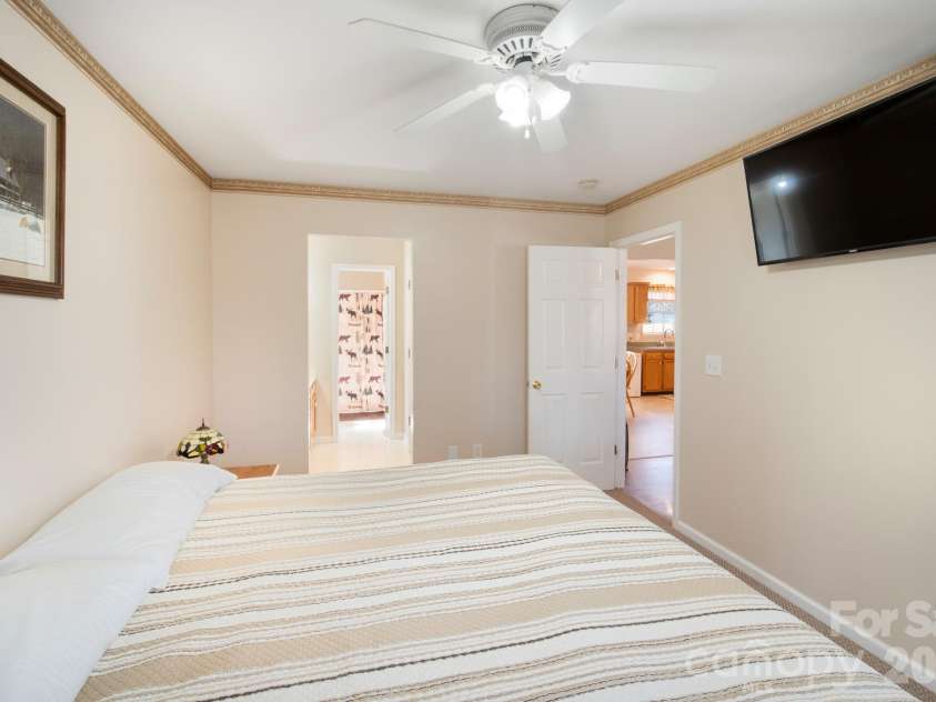 110 Franklin Avenue, Kannapolis, NC 28081.  MLS# CAR4356312, YatesRealty ID 4550. 