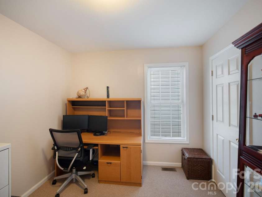 110 Franklin Avenue, Kannapolis, NC 28081.  MLS# CAR4356312, YatesRealty ID 4550. 