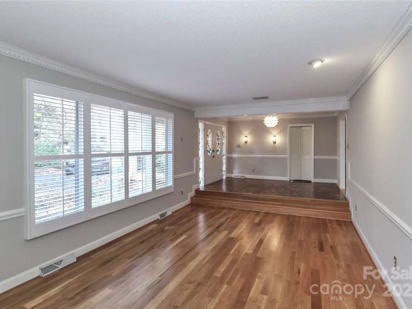 251 Gleneagles Road, Statesville, NC 28625.  MLS# CAR4275751, YatesRealty ID 4550. 