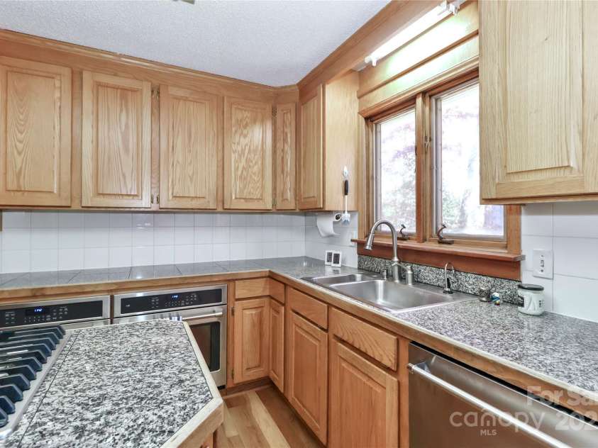 251 Gleneagles Road, Statesville, NC 28625.  MLS# CAR4275751, YatesRealty ID 4550. 