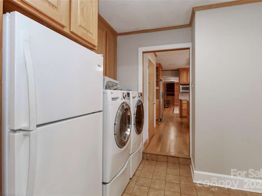 251 Gleneagles Road, Statesville, NC 28625.  MLS# CAR4275751, YatesRealty ID 4550. 