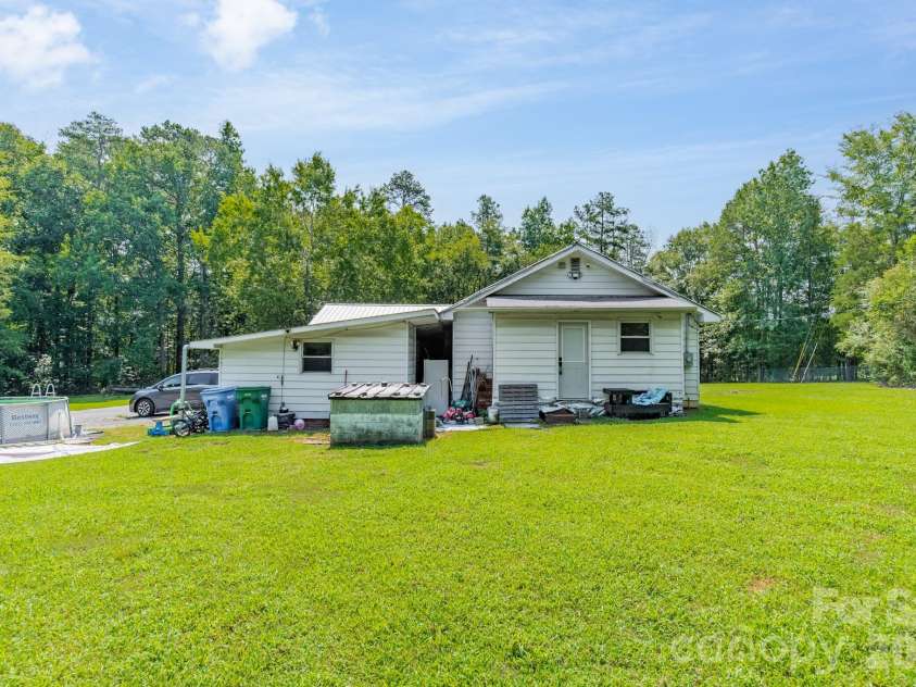 12976 Cabarrus Station Road, Midland, NC 28107.  MLS# CAR4414418, YatesRealty ID 45500. 