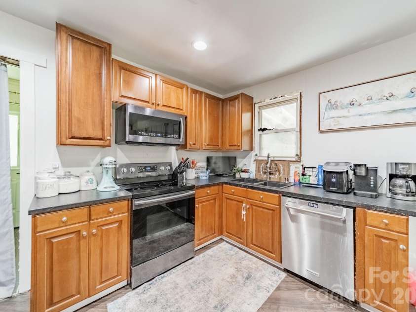 12976 Cabarrus Station Road, Midland, NC 28107.  MLS# CAR4414418, YatesRealty ID 45500. 