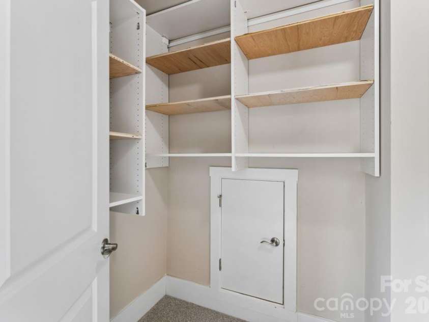 10177 Lakeshore Drive, Lancaster, SC 29720.  MLS# CAR4410125, YatesRealty ID 45503. 3rd bedroom closet